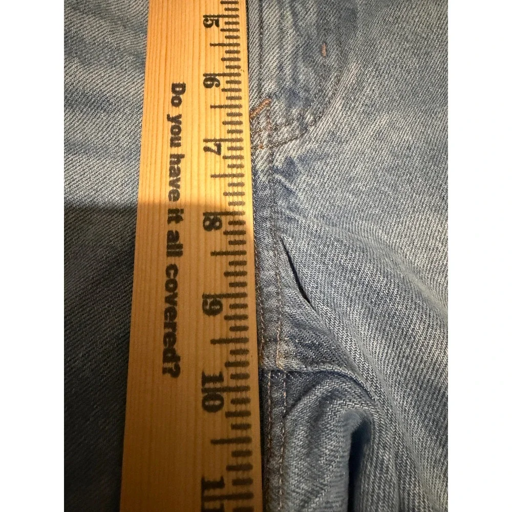 American Eagle Split Hem Straight Leg Jeans Light Wash Distressed Denim 28